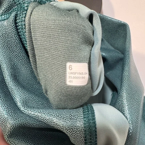 Lululemon Wunder Train High-Rise Tight 25" *Foil EUC Size 6 - Picture 9 of 9